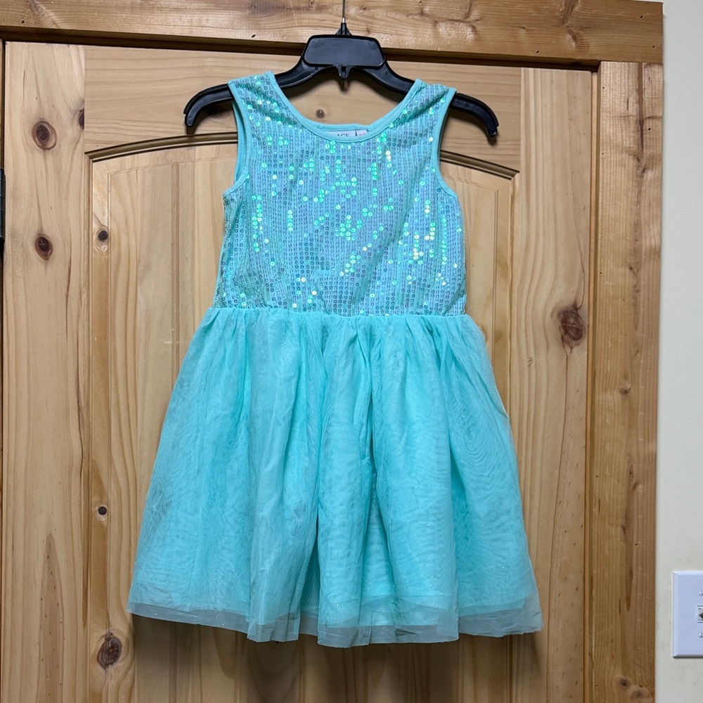 Like New The Children’s Place Turquoise Sequin Tulle Sleeveless Dress XL 14